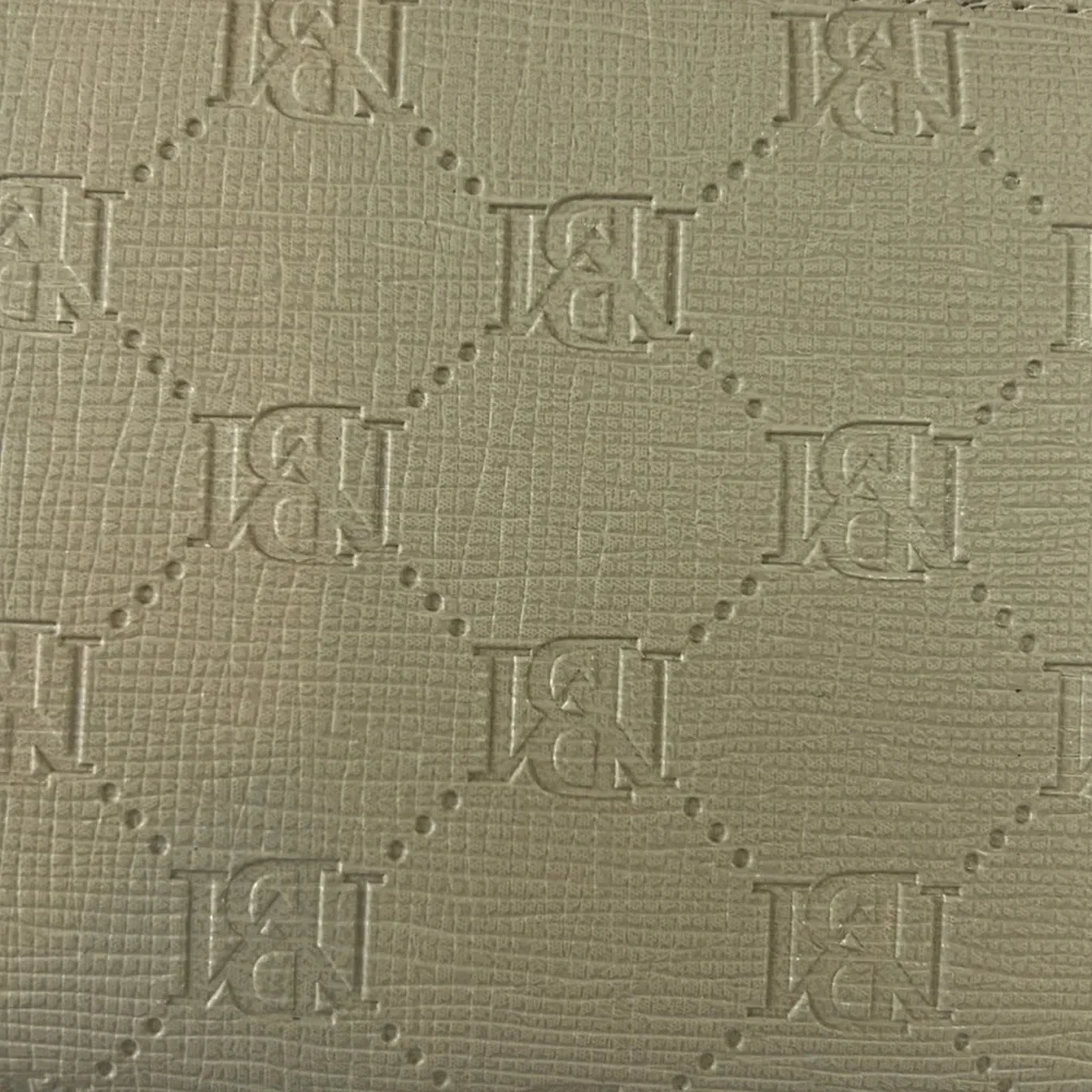 NWT BADGLEY MISCHKA Vegan Leather‎ Diamond Quilting Long Taupe Zip Around Wallet